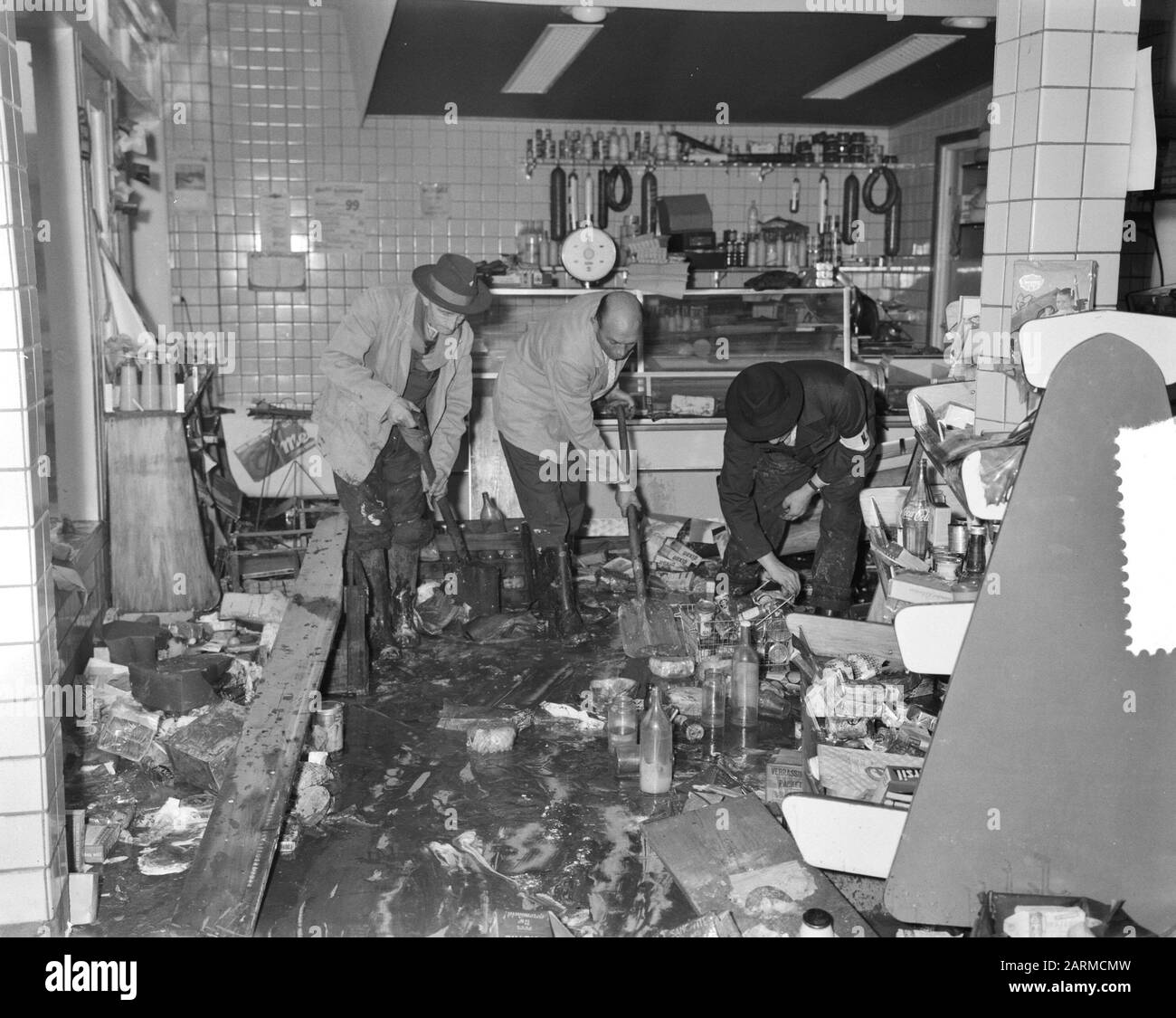 Tuindorp Oostzaan rende pulita la nave Data: 25 gennaio 1960 Ubicazione: Oostzaan Foto Stock