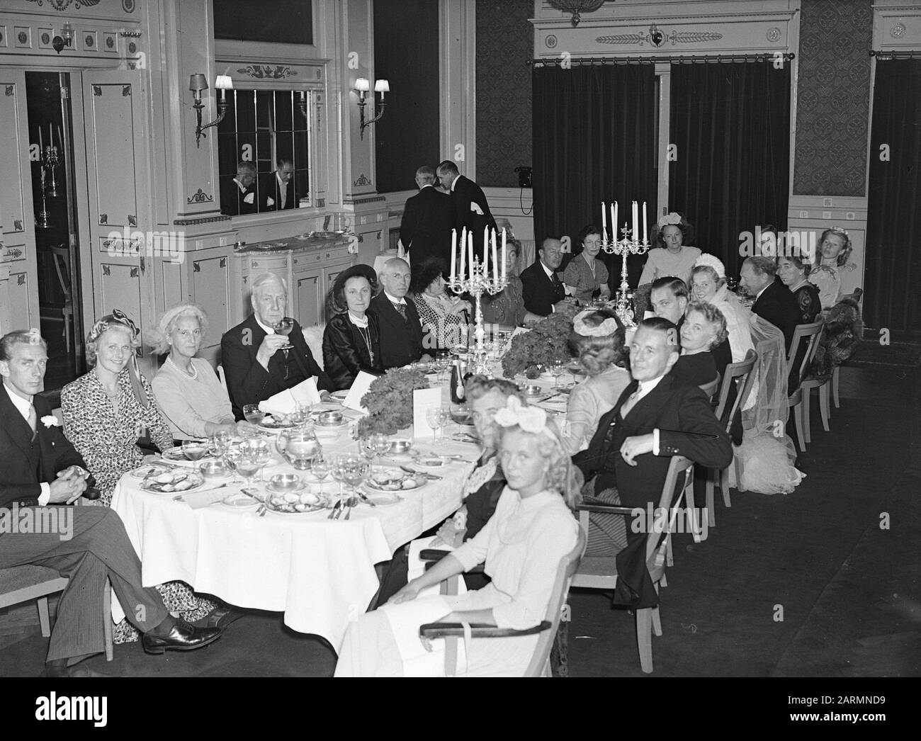 Matrimonio Dudok van Heel Data: 9 settembre 1947 Parole Chiave: Cene, matrimoni Foto Stock
