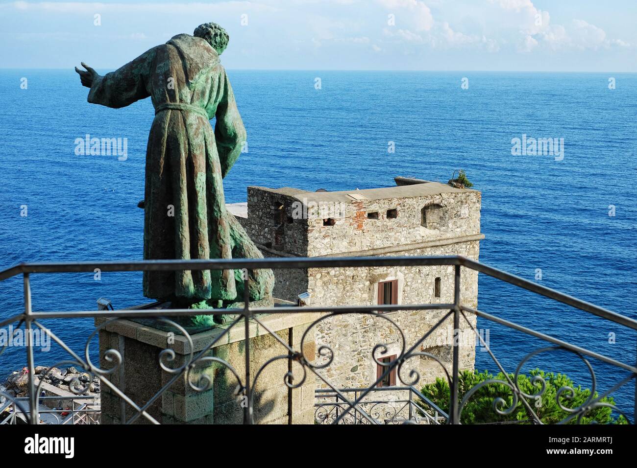 Statale di San Francesco cinque Terre, cinque villaggi della Riviera Italiana e patrimonio dell'umanità dell'UNESCO sul Mar Mediterraneo Foto Stock