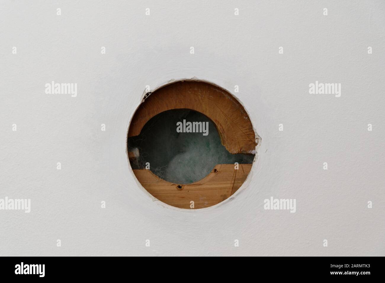 Riparare un buco immagini e fotografie stock ad alta risoluzione - Alamy