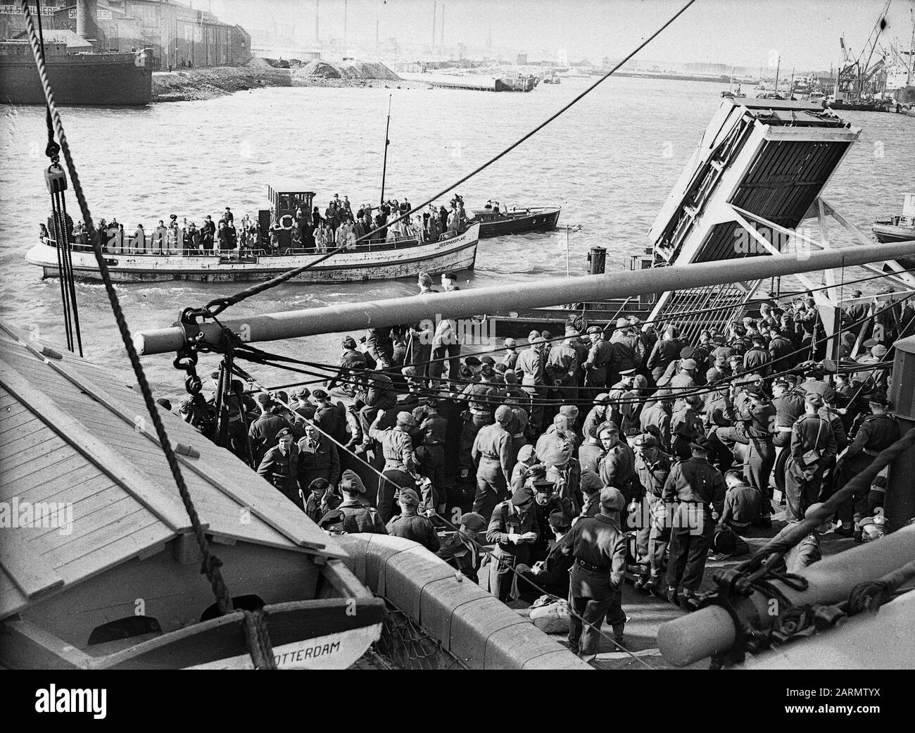 Partenza Kota Baroe, Vedere 26611 Data: 1 Aprile 1948 Parole Chiave: Partenza Foto Stock