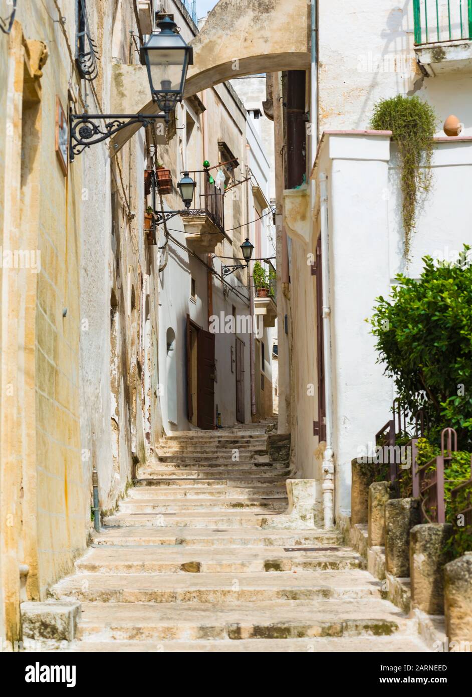 Suggestivo centro storico di Grottaglie famoso per le ceramiche artistiche. La città in provincia di Taranto, regione Puglia, Italia meridionale Foto Stock