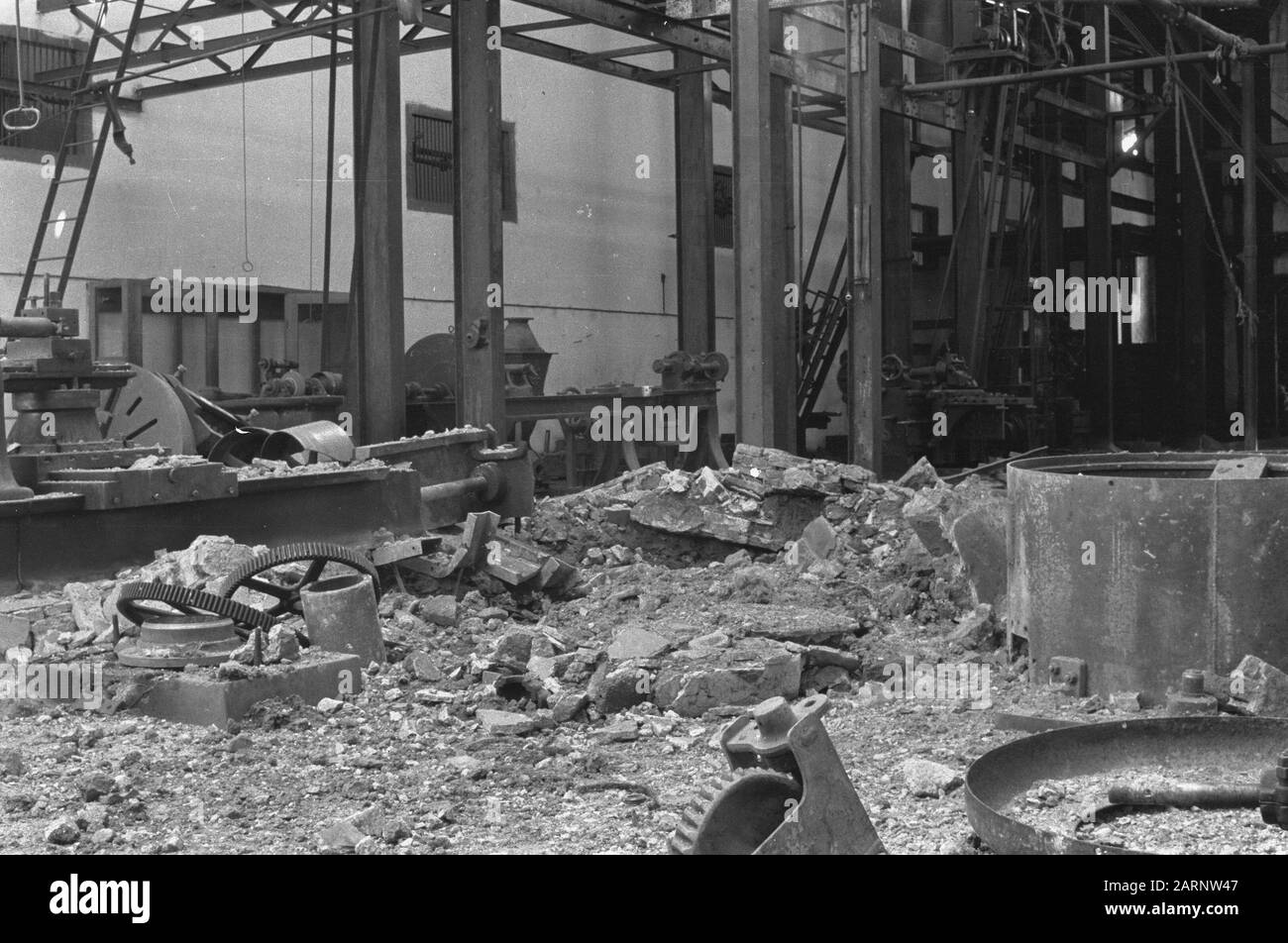 Settore Semarang Semarang: Una sala del TRI distrutto zuccherificio Kaliwoengoe Data: 29 luglio 1947 Località: Indonesia, Java, Indie Orientali Olandesi, Sumatra Foto Stock