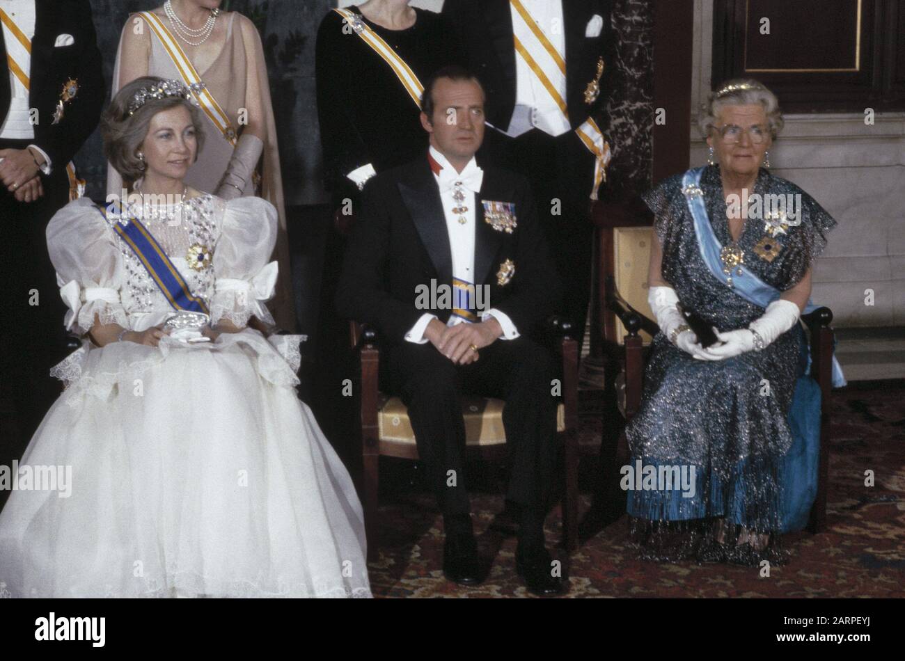 Treppiede Foto Famiglia Reale E Spagnolo Re Juan Carlos E Regina Sofia Data: 19 Marzo 1980 Parole Chiave: Famiglia Reale Nome Persona: Juliana, Regina, Re Juan Carlos, Sofia, Regina Di Spagna Foto Stock