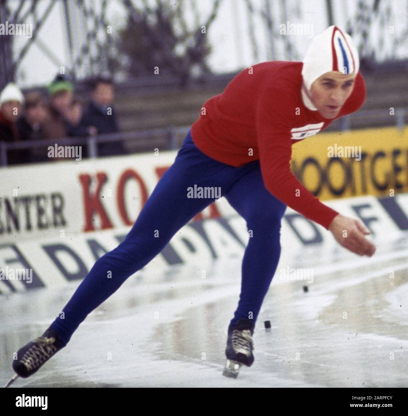 Gare di pattinaggio su ghiaccio per la IJsselCup di Deventer. Jan Bols in azione.; Foto Stock