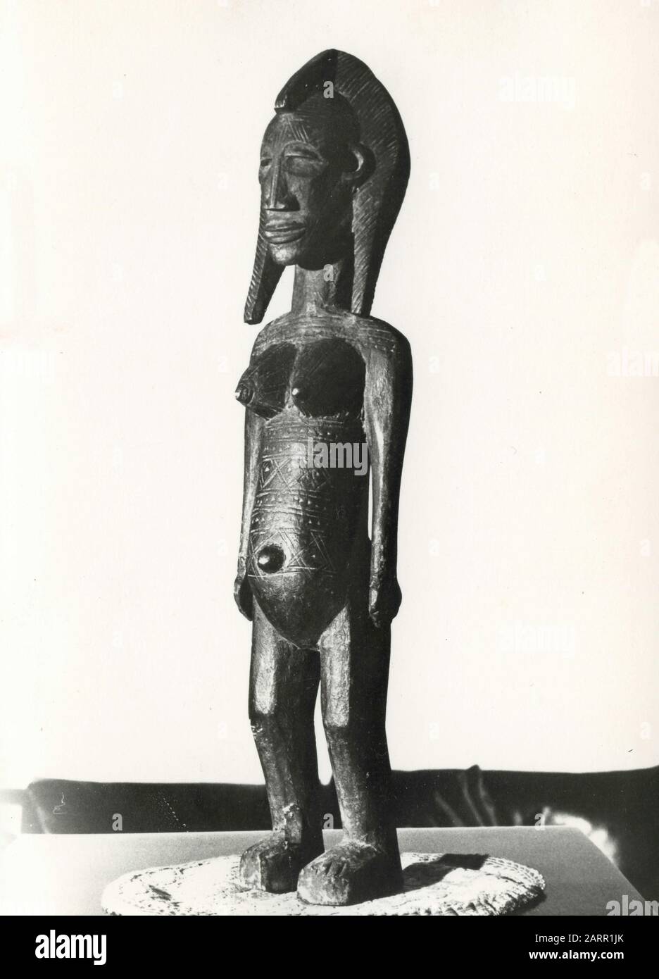 Scultura africana tribale in legno, 1950s Foto Stock