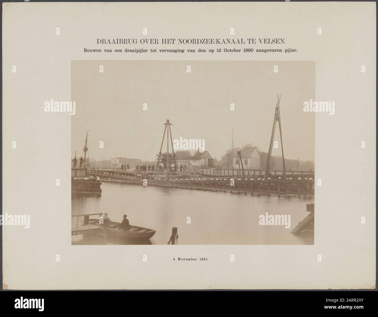 Ponte Swing del canale del Mare del Nord sul canale del Mare del Nord a Velsen. Costruzione di un pilastro di volta per sostituire il pilastro il 12 ottobre 1890 Data: 9 novembre 1891 luogo: Noord-Holland, Noord-Holland, Velsen, Velsen Parole Chiave: Costruzione, ponti di oscillazione, pilastri di rotazione, scaffalature di palificazione, waterstaat Foto Stock