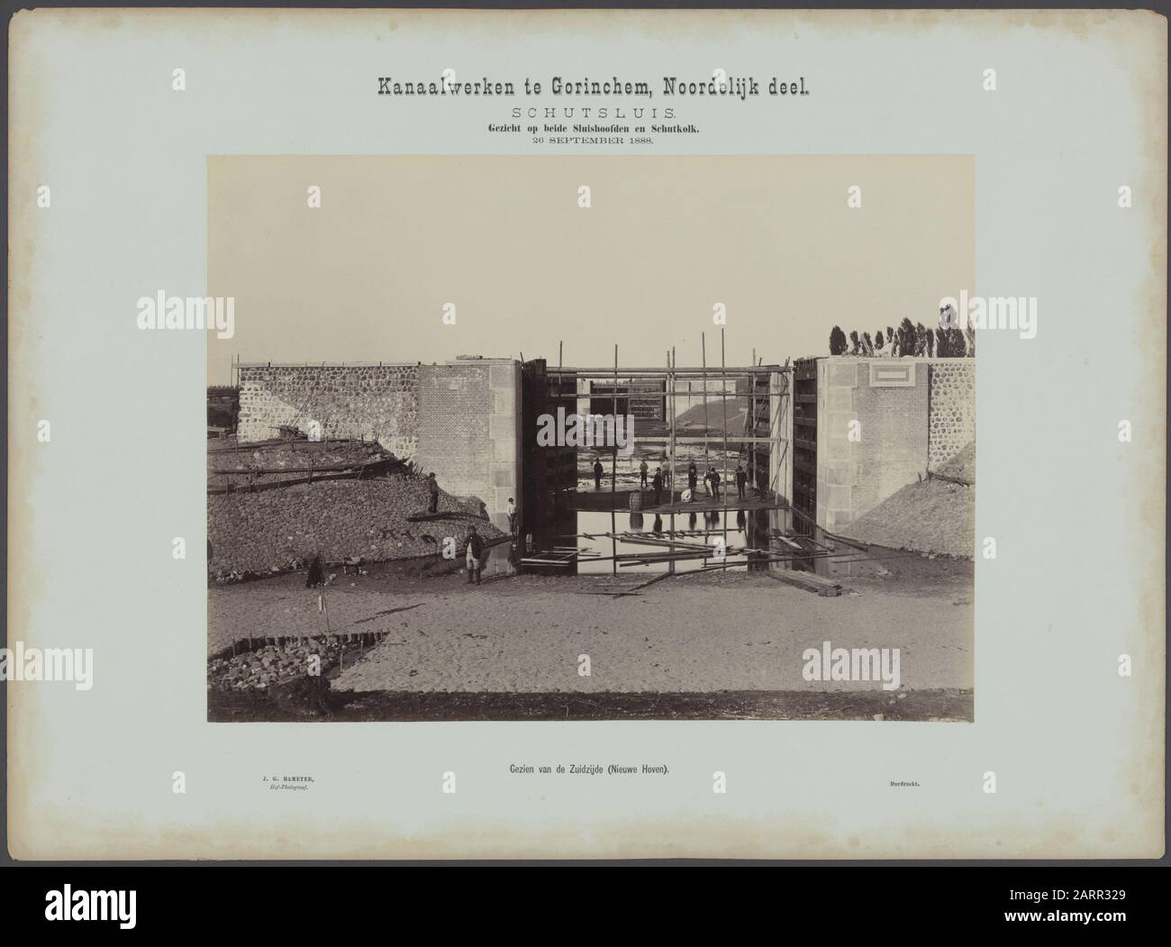 Kanaalwerken a Gorinchem, parte settentrionale, scherma lock View sia di teste di serratura e scherma. Visto dal lato sud (Nieuwe Hoven) Data: 26 Settembre 1888 Località: Gorinchem, Gorinchem, Zuid-Holland, Zuid-Holland Parole Chiave: Fianchetti per scherma, serrature, teste di bloccaggio, ingegneria idraulica Foto Stock