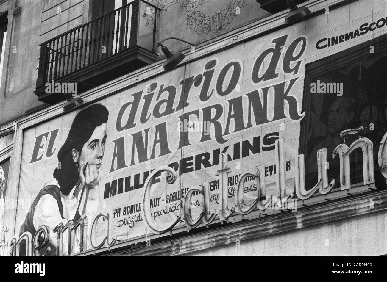 Series About Spain Date: 5 October 1960 Location: Spain Keywords: Cinema, advertising Nome personale: Anne Frank Foto Stock