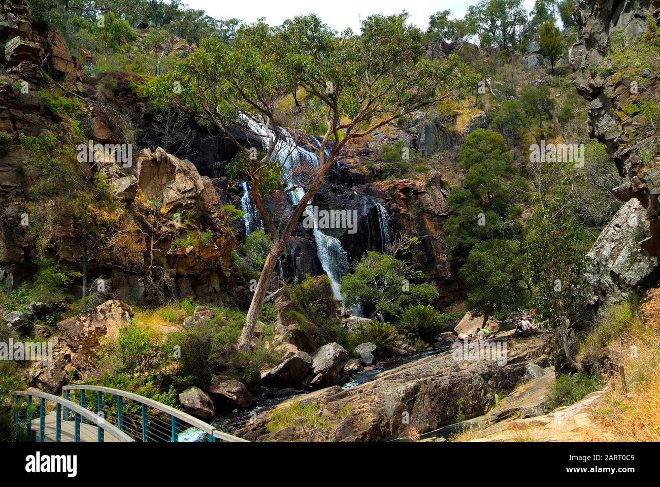 Hall Gap, VIC, Australia - 24 gennaio 2008: Turisti non identificati alle cascate MacKenzie nel Grampians National Park, Victoria Foto Stock