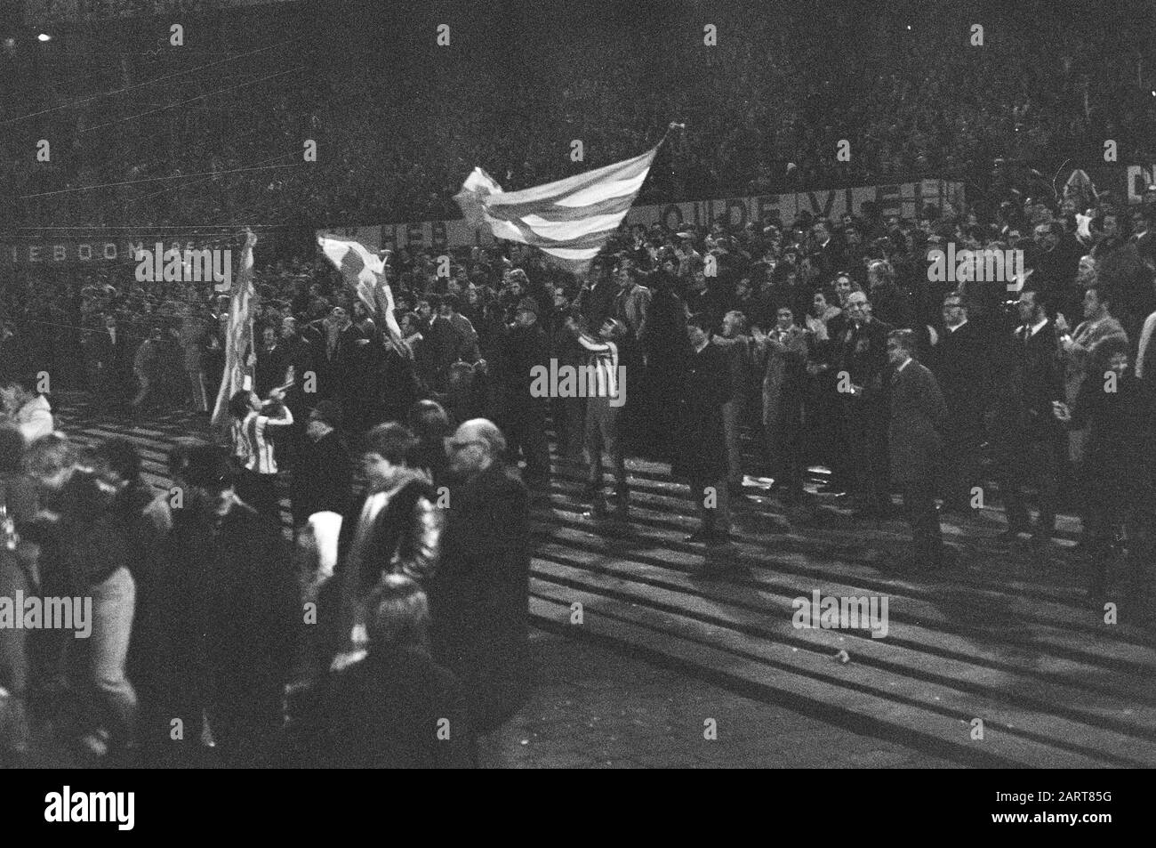 Sparta contro Bayern München 1-3 Data: 9 dicembre 1970 luogo: Rotterdam, South-Holland Parole Chiave: Sport, tifosi, calcio Nome istituzione: Sparta Foto Stock
