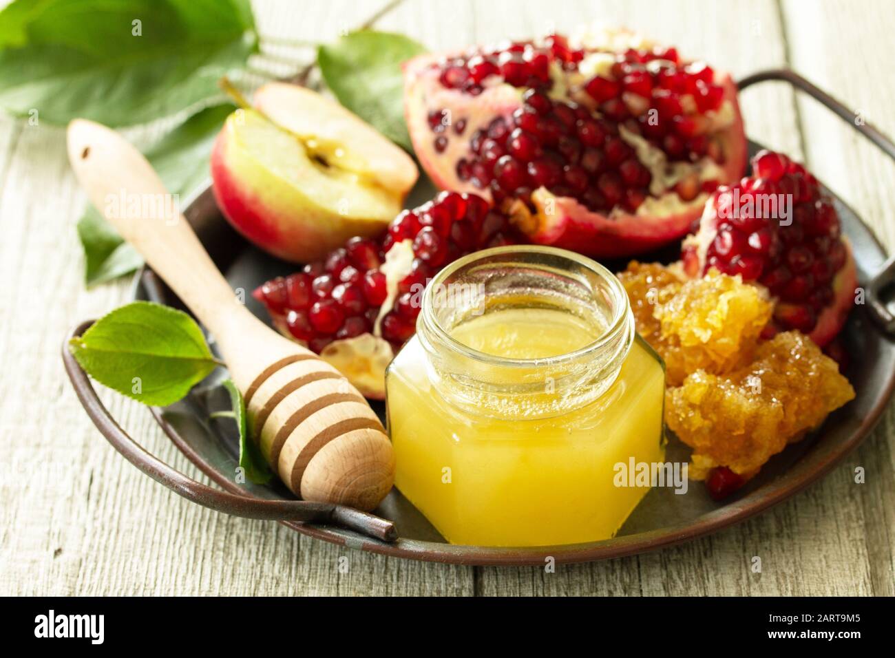 Raccolto Di Sfondo E Ringraziamento. Simboli tradizionali religione di Rosh hashanah (festa di Capodanno ebraica) concetto. Foto Stock