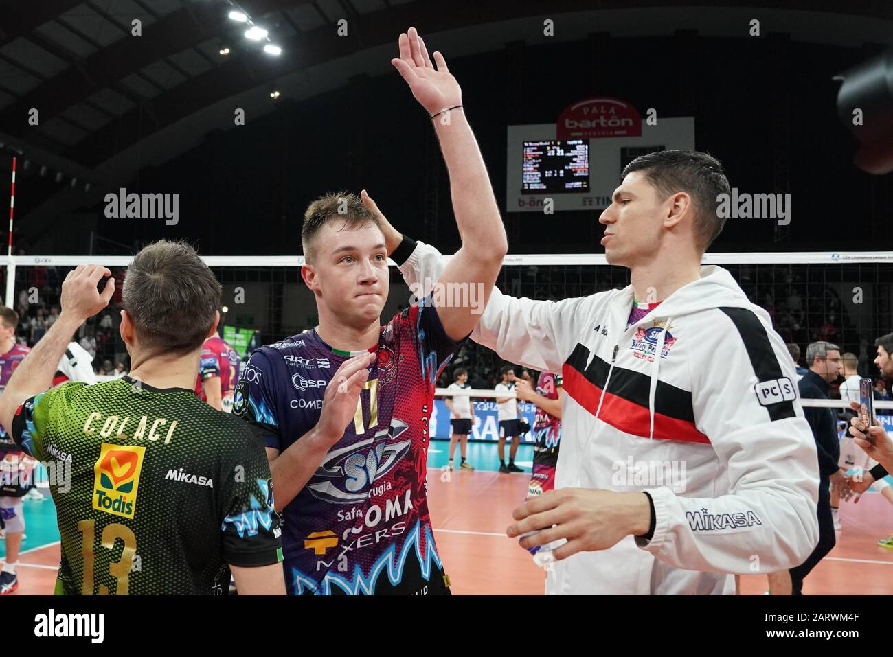 Perugia, Italy, 29 Jan 2020, Signore sicoma monini festeggia la vittoria durante Sir Sicoma Monini Perugia vs Tours VB - Volleybal Champions League Men Championship - Credit: LPS/Loris Cerquiglini/Alamy Live News Foto Stock