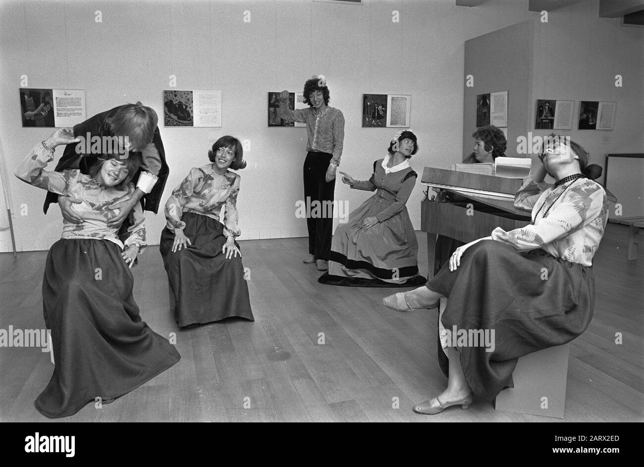 Mostra vita e Wildness ad Amsterdam nel Museo storico di Amsterdam; Teatro San documentario E Reale durante la Data: 17 settembre 1970 Parole Chiave: Mostre, spettacoli Nome personale: Museo storico di Amsterdam Foto Stock