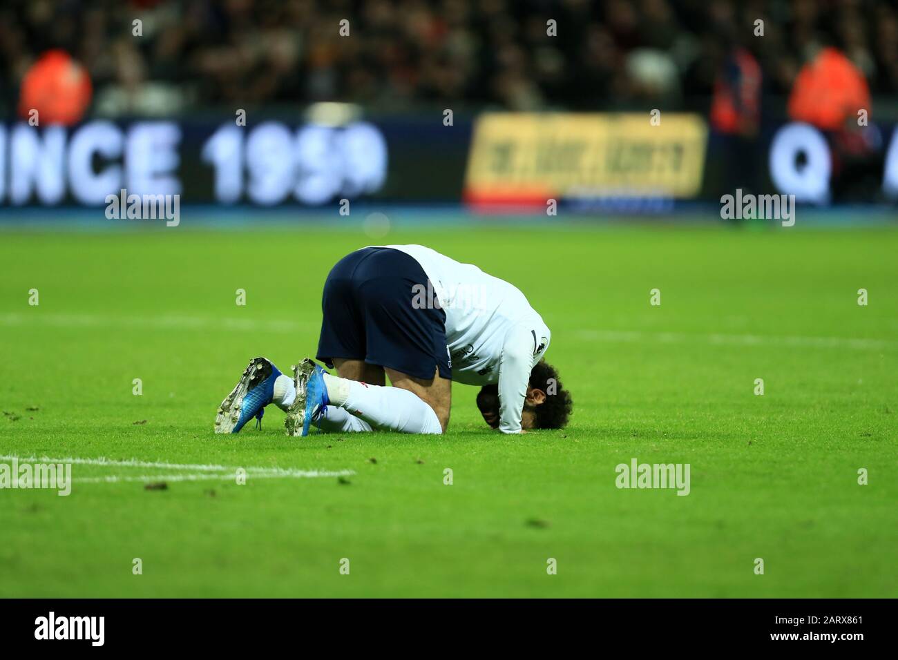 Londra, INGHILTERRA - GENNAIO 29TH Mohamed Salah di Liverpool celebra il punteggio della sua penalità durante la partita della Premier League tra West Ham United e Liverpool allo stadio di Londra, Stratford Mercoledì 29th Gennaio 2020. (Credit: Leila Coker | MI News) La Fotografia può essere utilizzata solo per scopi editoriali di giornali e/o riviste, licenza richiesta per uso commerciale Credit: Mi News & Sport /Alamy Live News Foto Stock