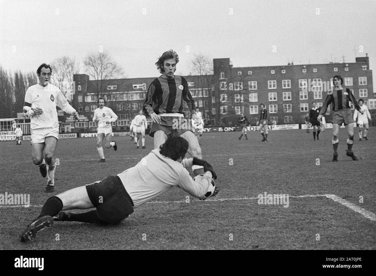 DWS vs Telstar, momento del gioco Data: 6 febbraio 1972 Parole Chiave: Sport, calcio Nome istituto: Telstar Foto Stock