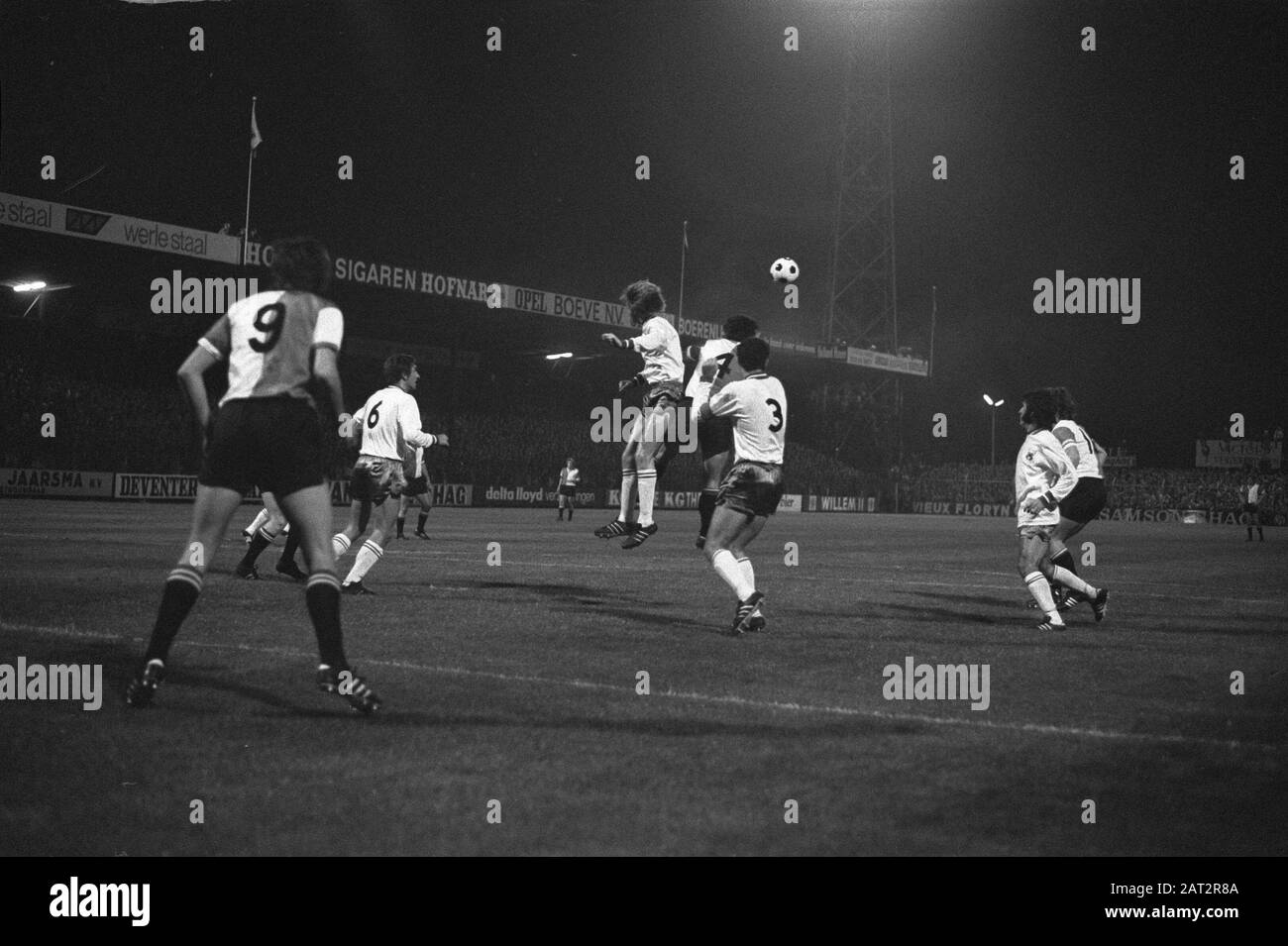 Vai Avanti Eagles Contro Feyenoord 0-1 Data: 11 Settembre 1971 Parole Chiave: Sport, Calcio Nome Dell'Istituto: Feyenoord, Go Ahead Eagles Foto Stock