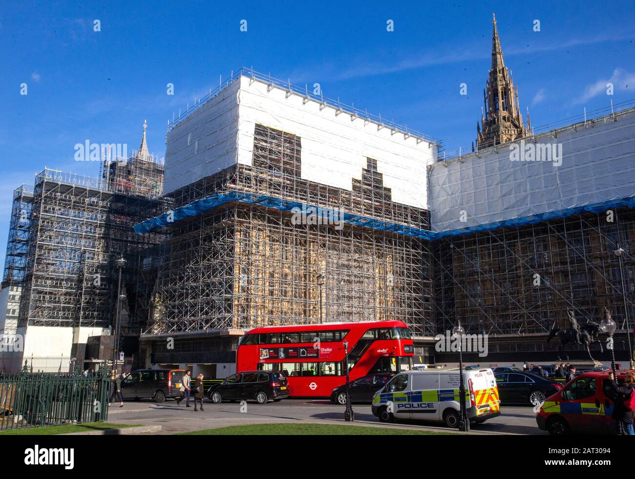 Importanti lavori di riparazione e ristrutturazione del Parlamento britannico noto anche come il Palazzo di Westminster e il Big ben. Iniziato a febbraio 2018, parte completata nel 2023. Foto Stock