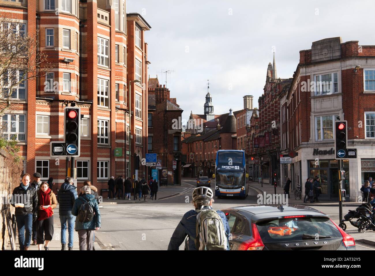 Una vista di Oxford Center da Hythe Bridge Street, Regno Unito Foto Stock