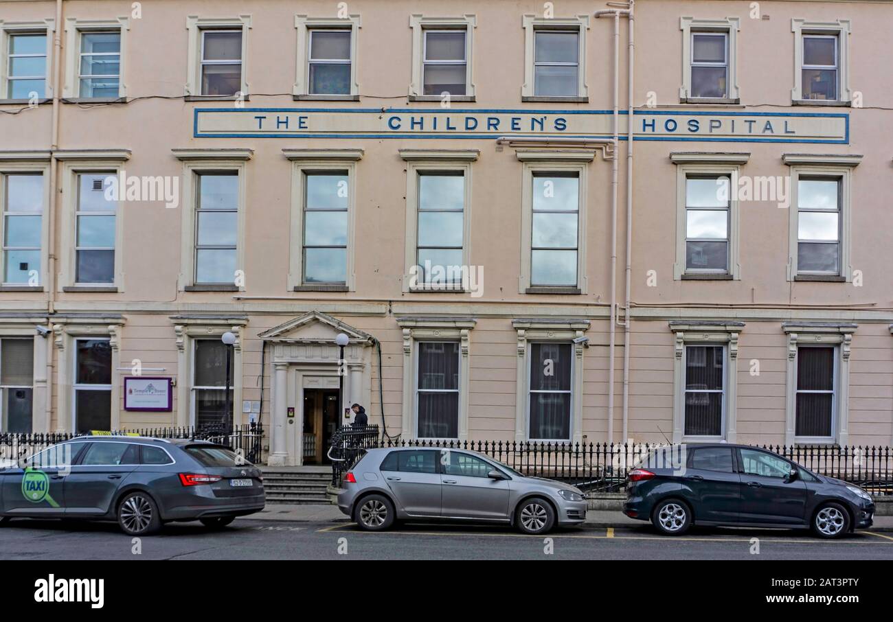 Temple Street Children's University Hospital su Temple Street, North Dublin, ospedale universitario di Dublino. Foto Stock