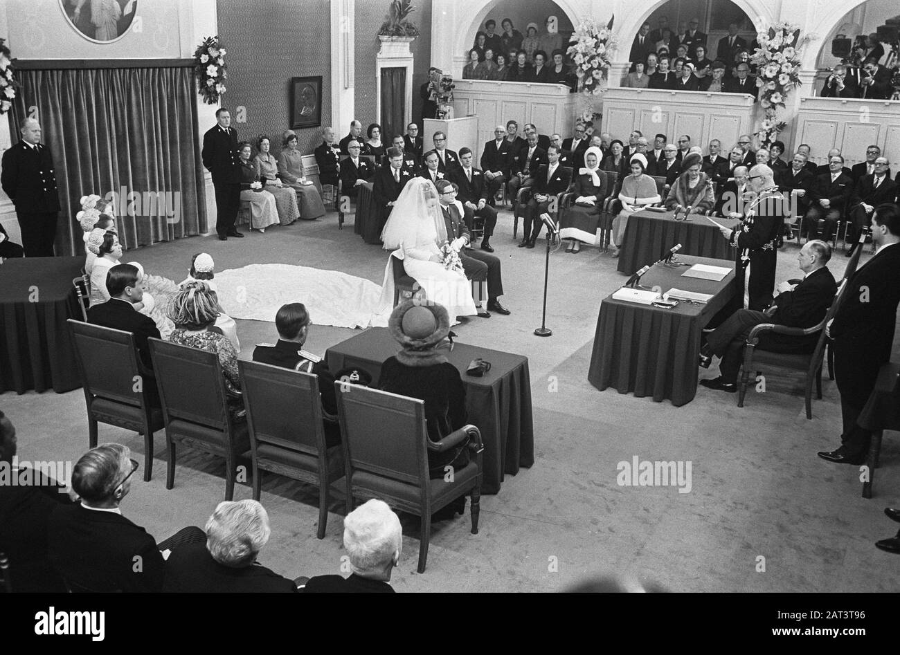 Principessa matrimoniale Margriet e mr. Pieter van Vollenhoven Overviews Data: 10 gennaio 1967 Parole Chiave: Matrimoni, principesse Nome personale: Margriet, princess, Vollenhoven, Pieter van Foto Stock