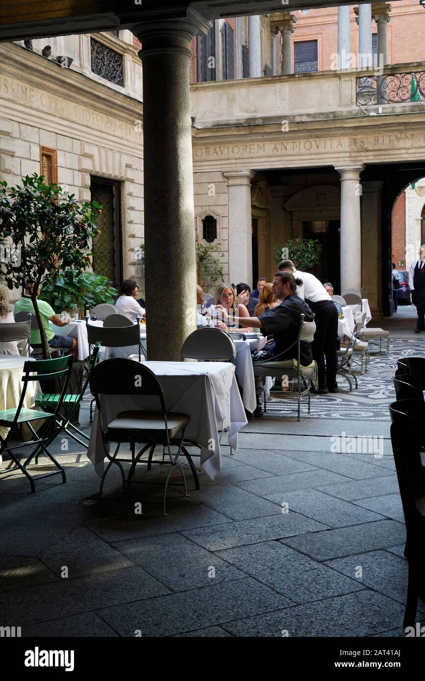 Ristorante il Salumaio di Montenapoleone, Quadrilatero della moda, Fashion Square o Via Montenapoleone, Milano, Lombardia, Foto Stock