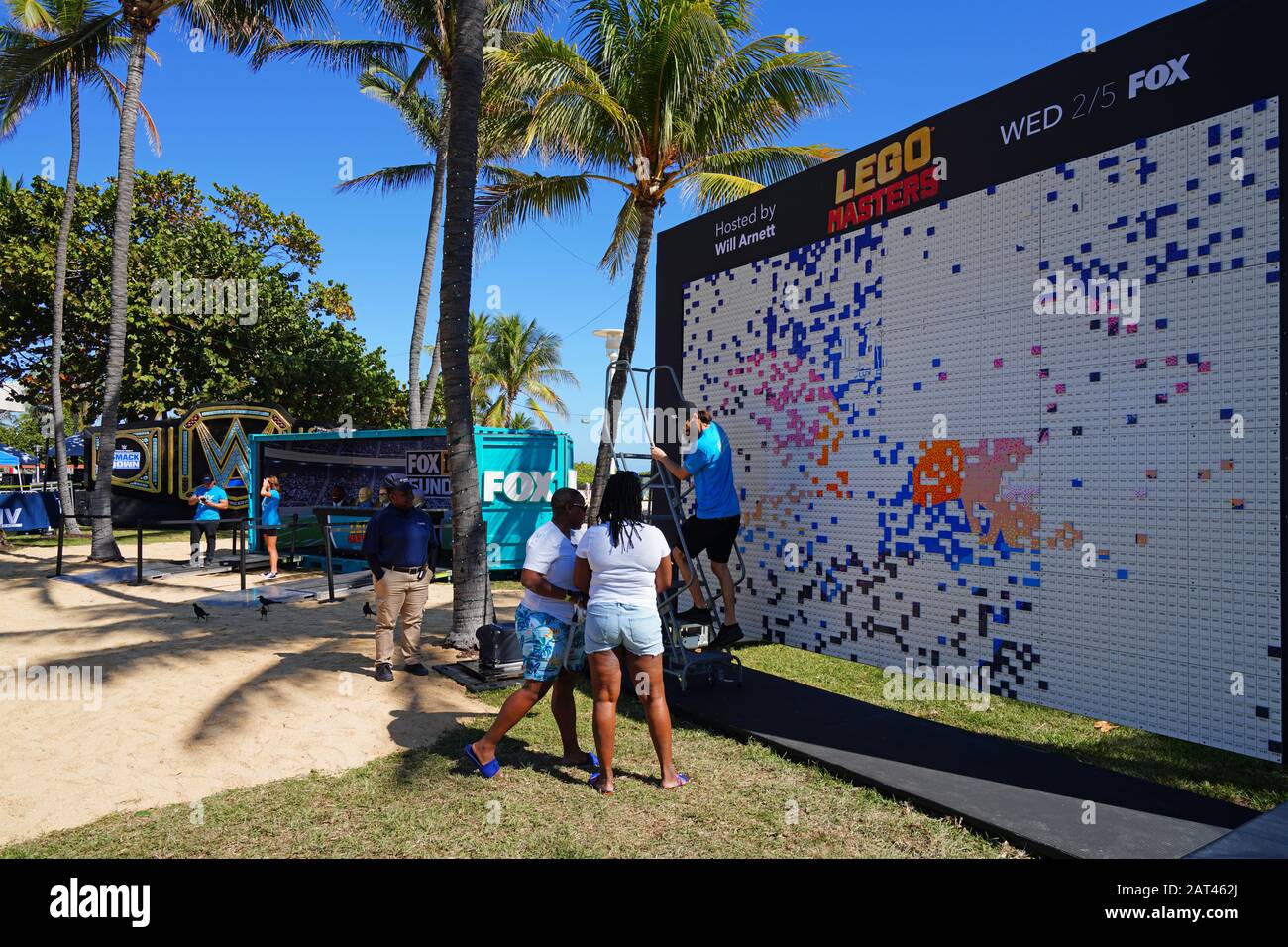 Miami, FL -28 GEN 2020 - Vista dell'attrazione Lego Masters presso gli studi televisivi Superbowl LIV 54 FOX a Miami Beach. Foto Stock