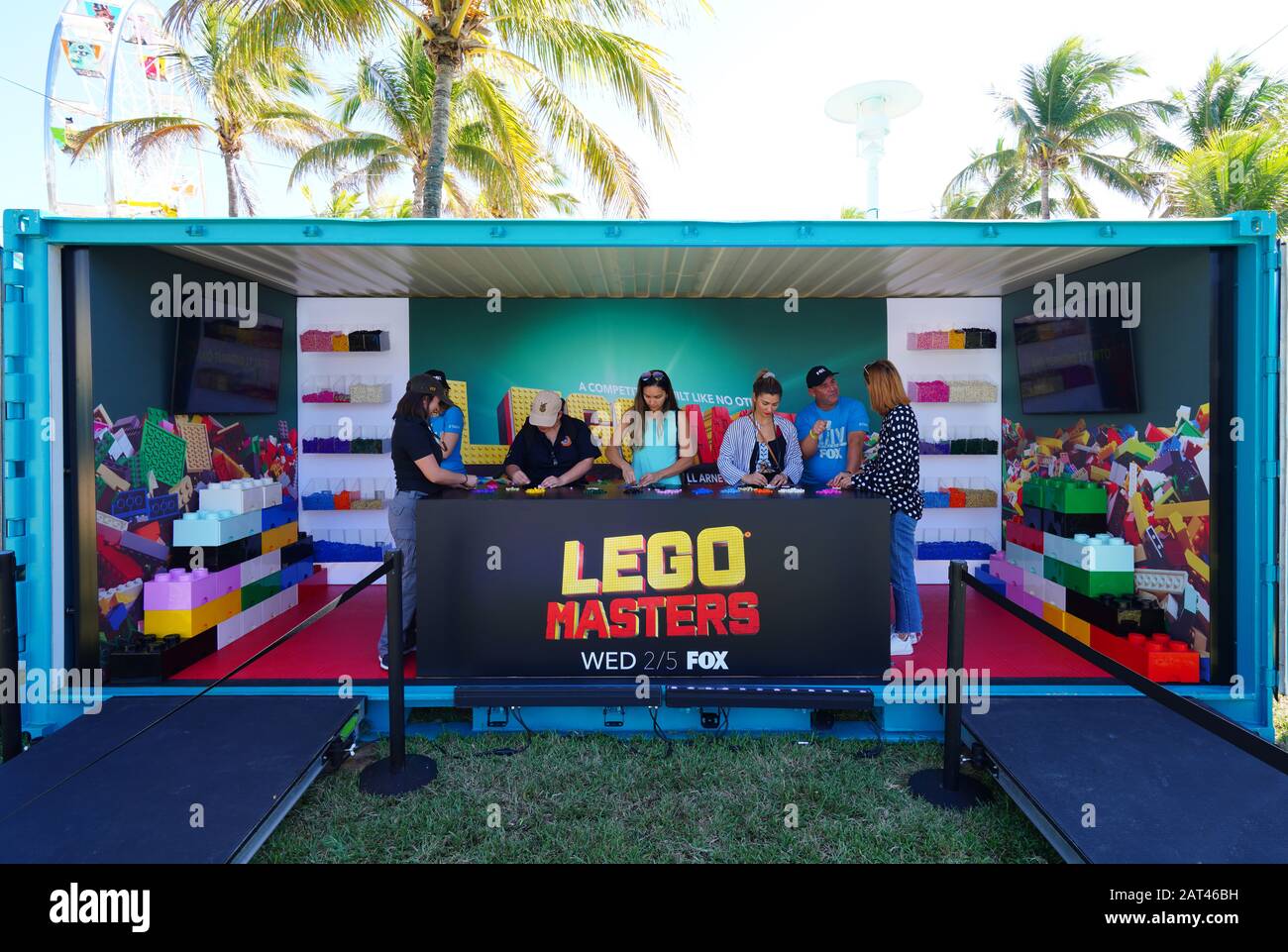 Miami, FL -28 GEN 2020 - Vista dell'attrazione Lego Masters presso gli studi televisivi Superbowl LIV 54 FOX a Miami Beach. Foto Stock