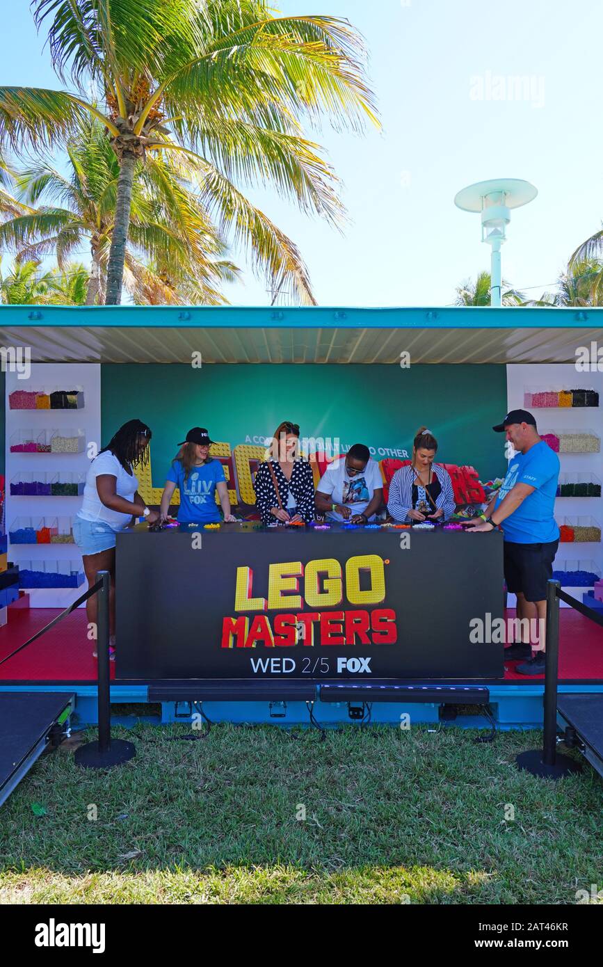 Miami, FL -28 GEN 2020 - Vista dell'attrazione Lego Masters presso gli studi televisivi Superbowl LIV 54 FOX a Miami Beach. Foto Stock