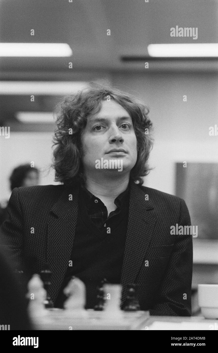 Torneo Di Scacchi Interpolis: Karpov, Close; Jan Timman, Close Date: October 27, 1986 Keywords: Scacchi Nome Personale: Karpov, Anatoli, Timman, Jan Foto Stock