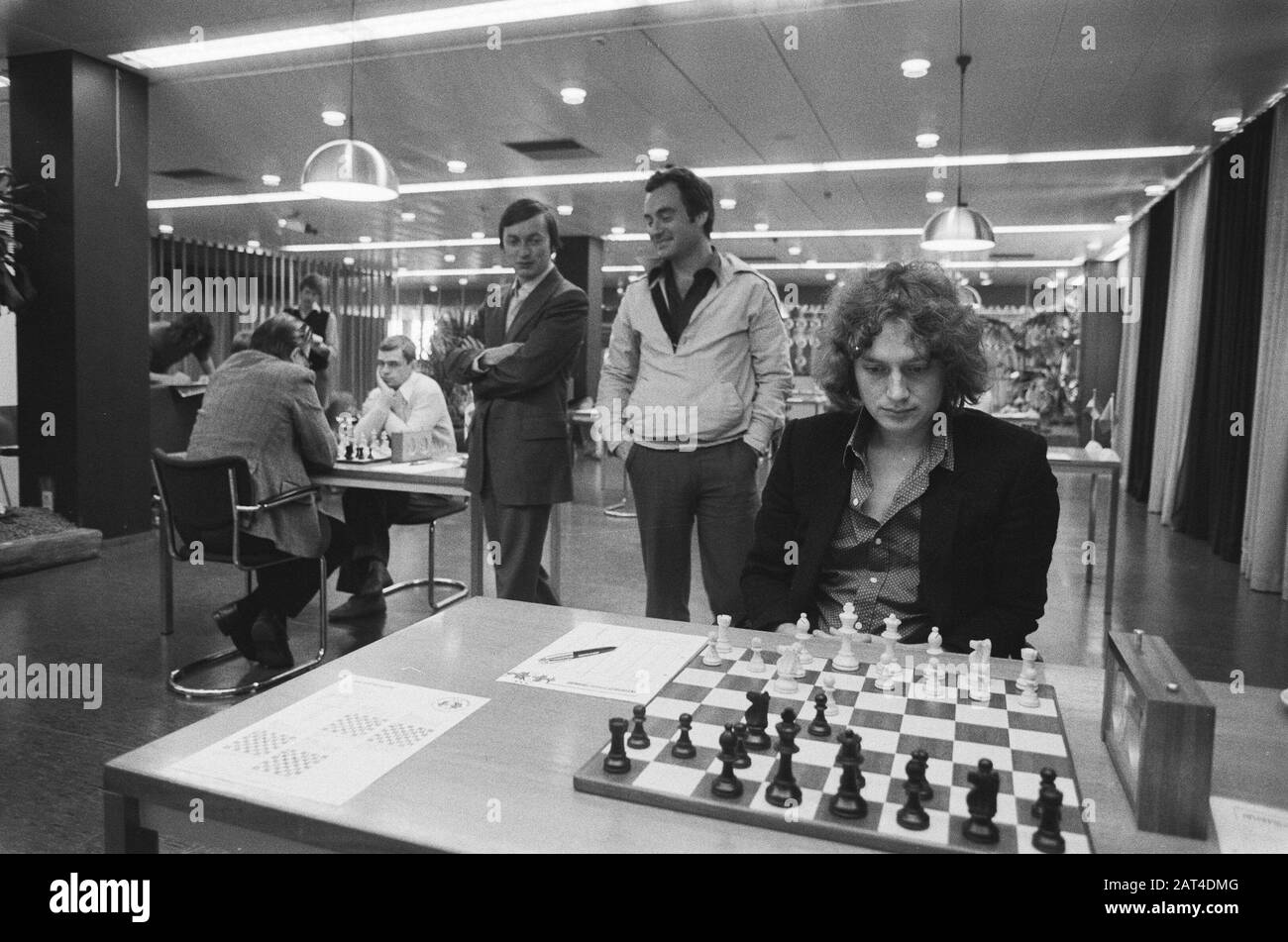 Torneo di scacchi Interpolis a Tilburg, n.r. Karpov, Sosonko E Timman Data: 23 Settembre 1980 Luogo: Noord-Brabant, Tilburg Parole Chiave: Scacchi Nome Personale: Karpov, Anatoli, Sosonko, Gennadi, Timman, Jan Foto Stock