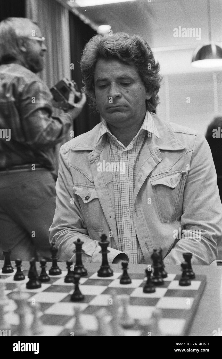 Torneo di scacchi Interpolis a Tilburg, B. Spassky Data: 23 settembre 1980 luogo: Noord-Brabant, Tilburg Parole Chiave: Scacchi Nome del personale: Spassky, Boris Foto Stock