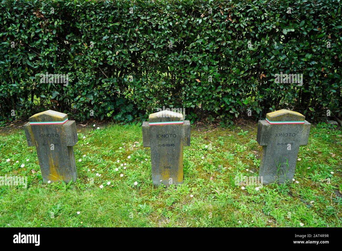 Campo 10, i combattenti fascisti della repubblica di Salò sono sepolti, cimitero del Cimitero maggiore, Musocco, Milano, Lombardia, Italia, Europa Foto Stock