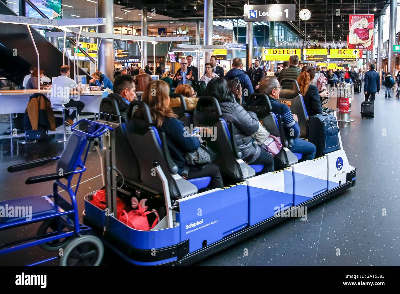 Amsterdam, Paesi Bassi. 30th Gen 2020. Amsterdam, 30-01-2020, Schiphol Airport Dutchnews, assistenza auto Credit: Pro Shots/Alamy Live News Foto Stock