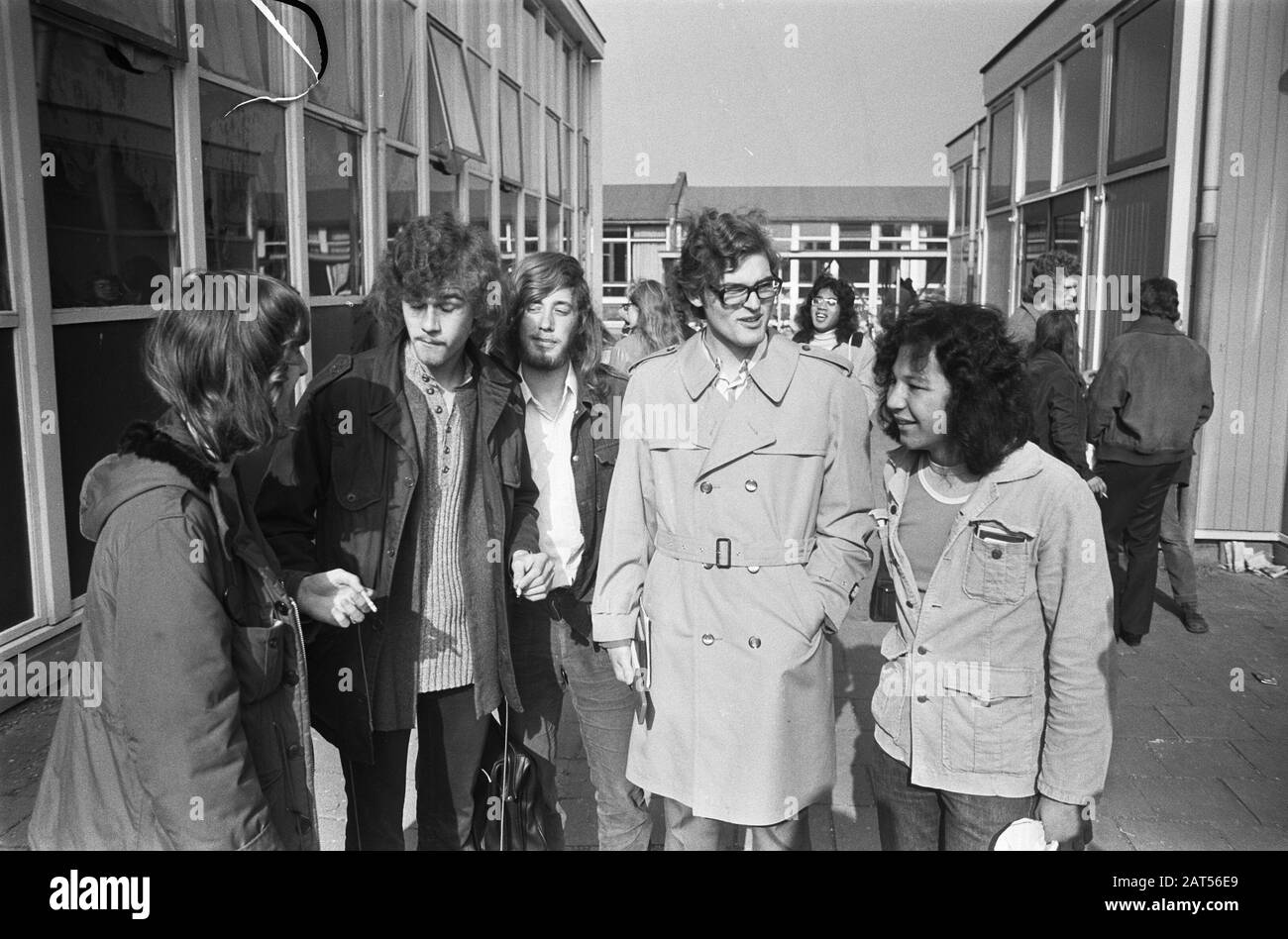 Bambini alla comunità scolastica di Osdorper (Assignment Parool) Data: 3 maggio 1973 Parole Chiave: Bambini, scuole Nome istituto: Parool, The Foto Stock