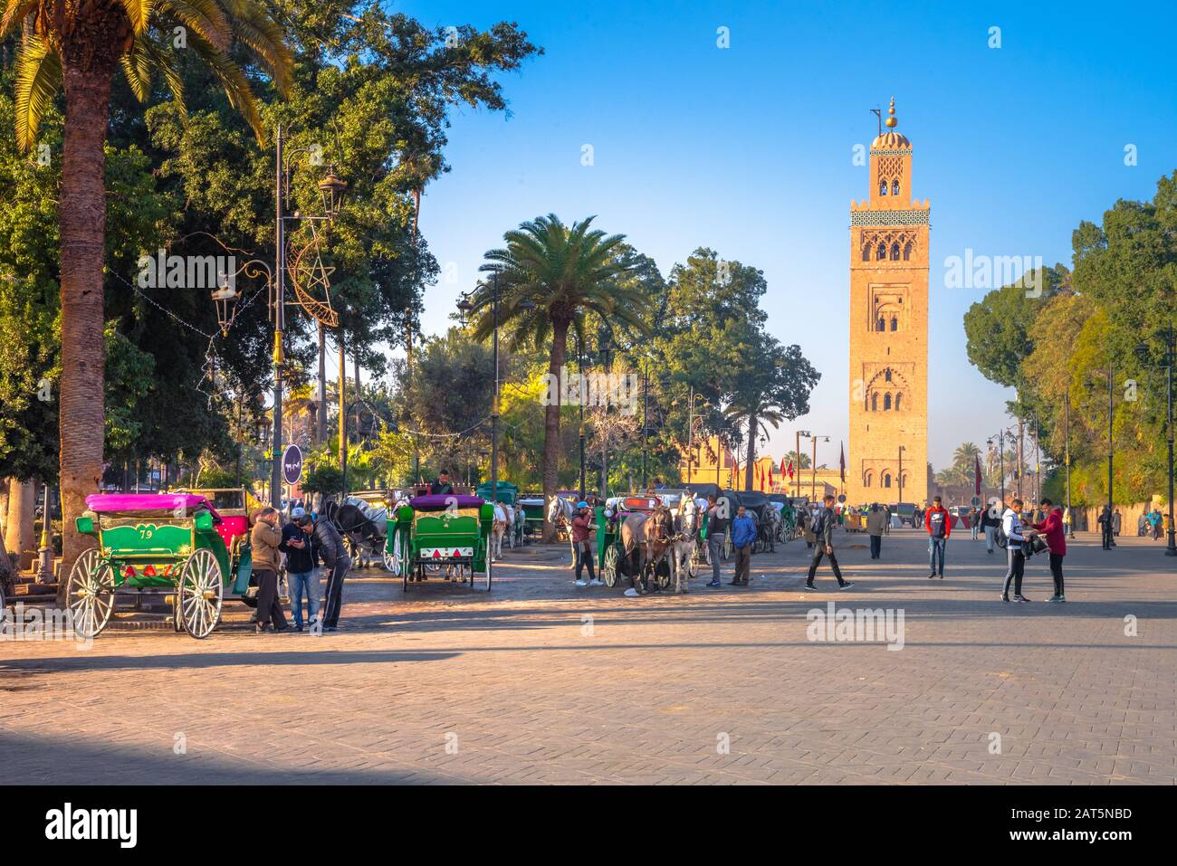 La Moschea di Koutoubia minaret situato nel quartiere della medina di Marrakech, Marocco Foto Stock