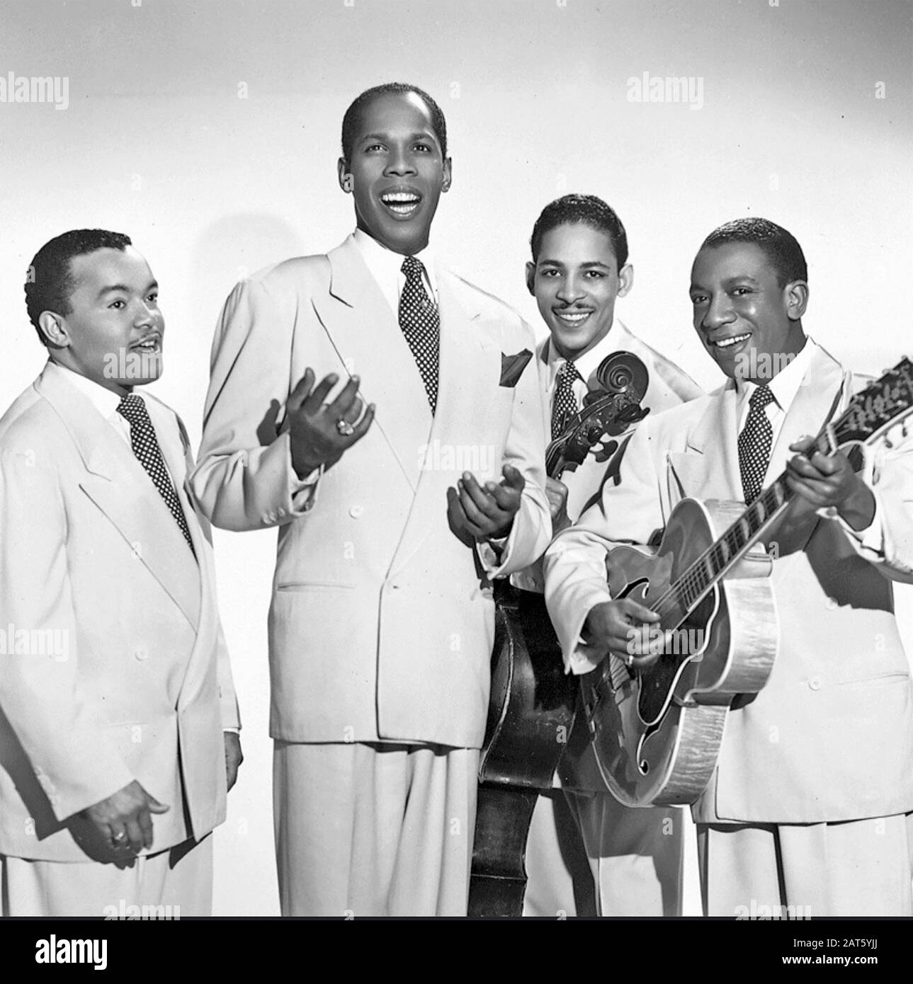 GLI SPOT D'INCHIOSTRO Foto promozionale del gruppo jazz vocale americano circa 1950 con Bill Kenny secondo da sinistra Foto Stock