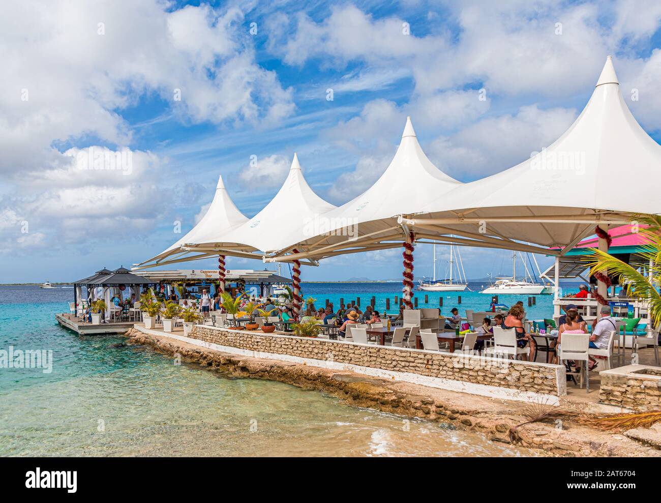 Patio al Seaside Bar on Bonaire Foto Stock