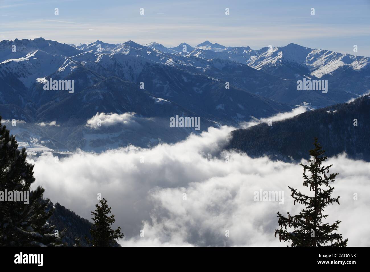 Zillertaler Voralpen - verschneite Berge in Tirol um den Achensee Foto Stock