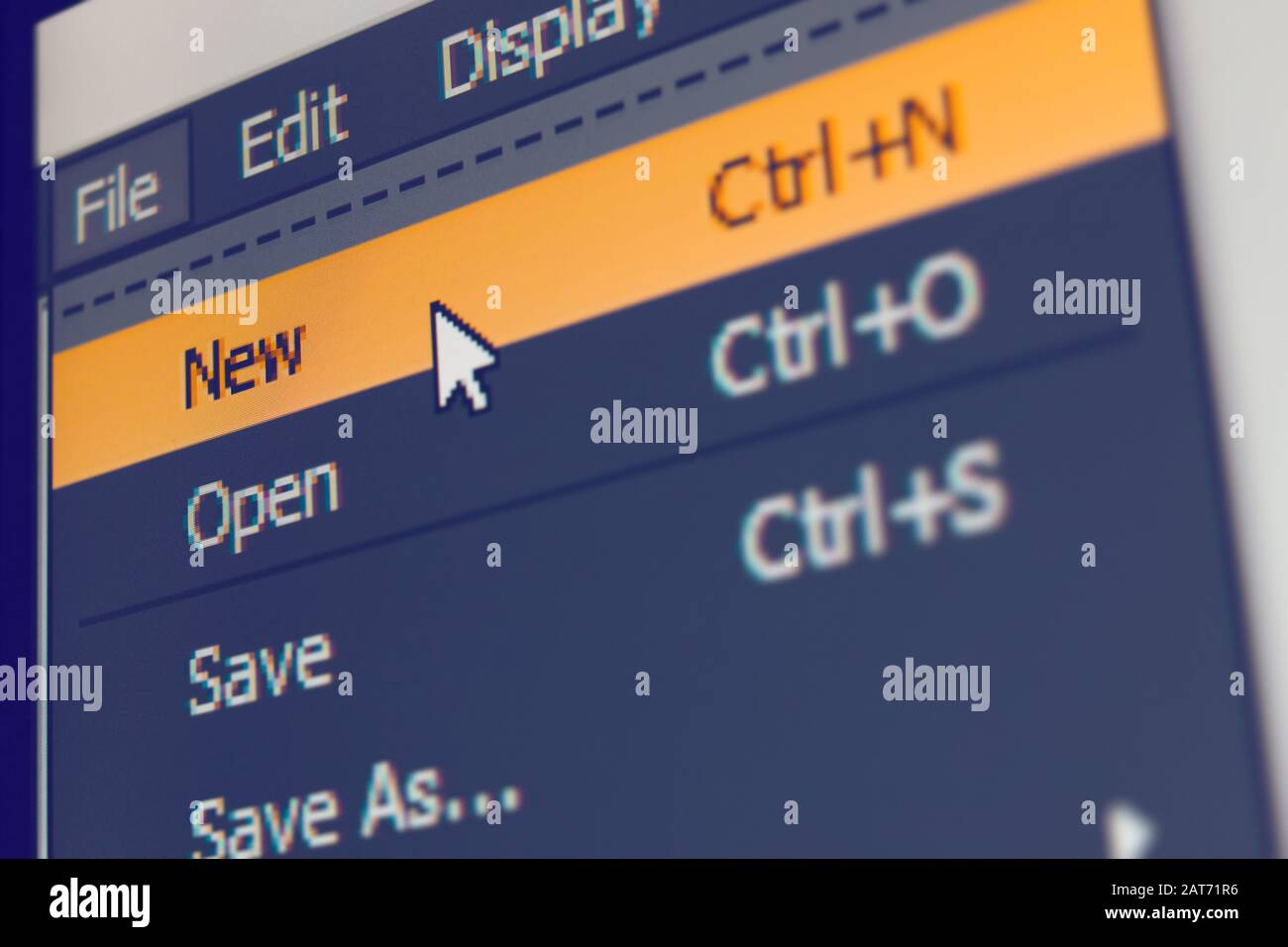 Voce di menu software con nuovo comando evidenziato e cursore del mouse selezionato, macro shot Foto Stock