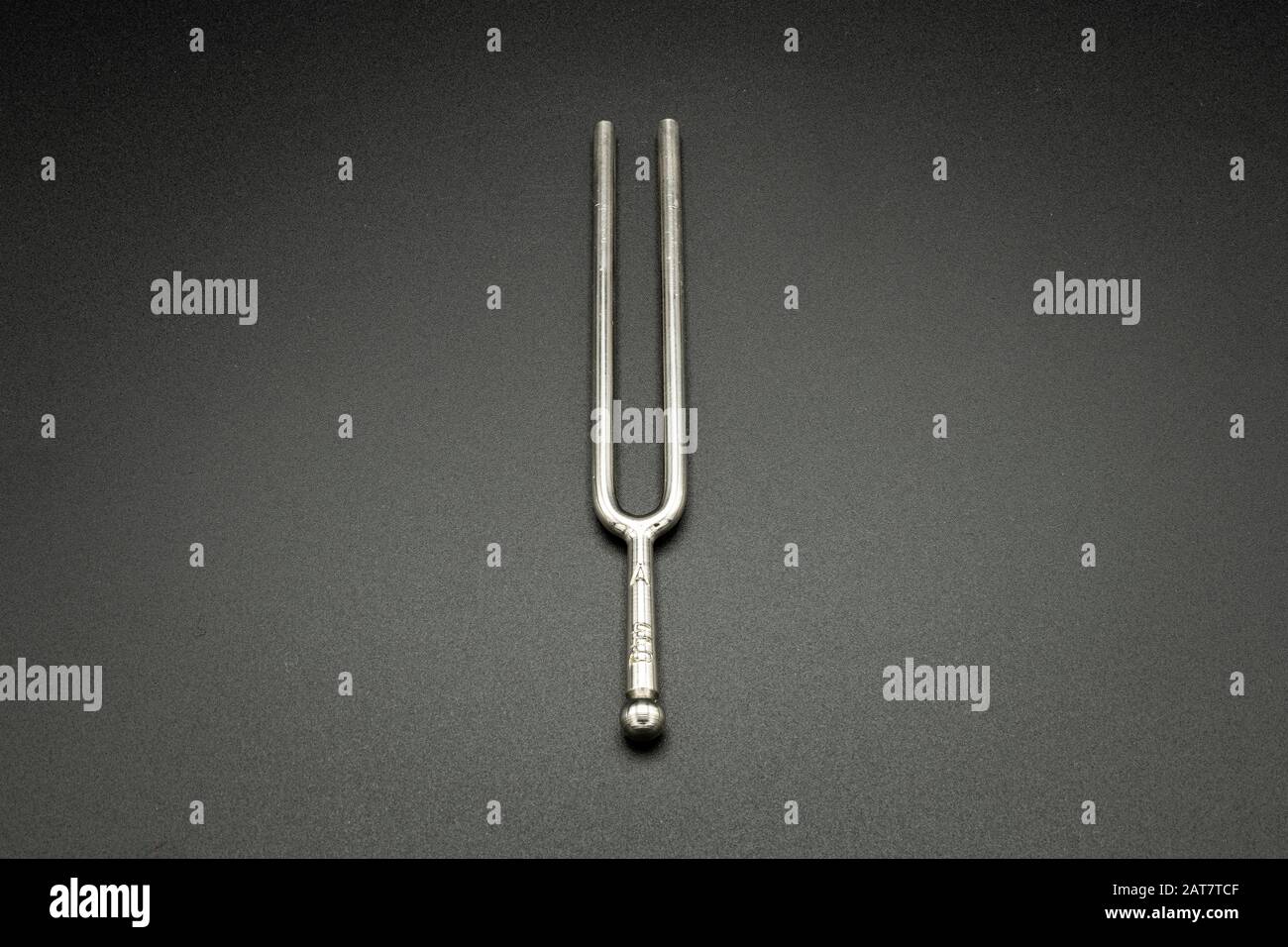 Diapason Acciaio Inossidabile A440 Hz - Accordatore Per Chitarra E Violino - Foto 7