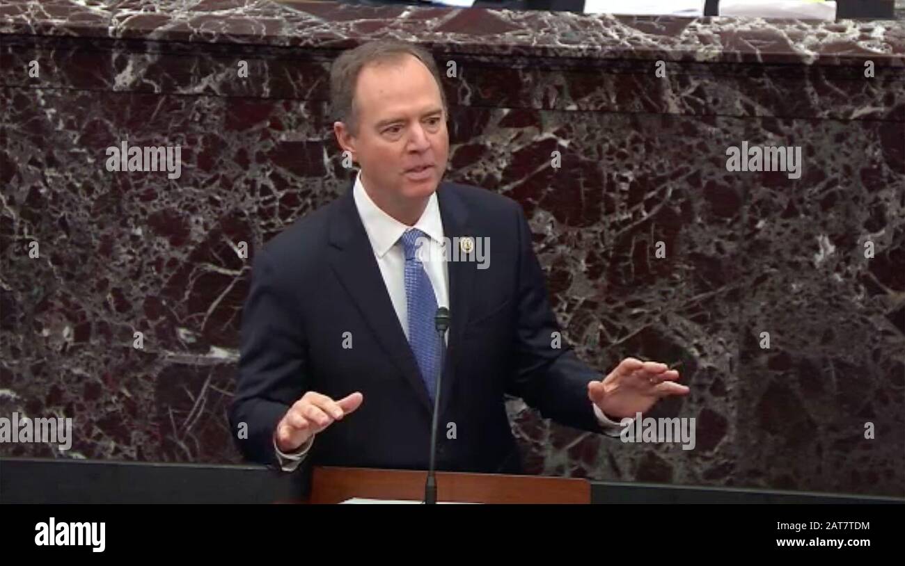 In una foto scattata dal feed live del Senato degli Stati Uniti, il responsabile della Camera Adam Schiff è raffigurato il 30 gennaio 2020, giorno 10 del processo Di Impeachment del presidente Donald Trump. Il presidente Trump si trova di fronte a due articoli di impeachment: Abuso di potere e ostruzione del Congresso. UPI Foto Stock