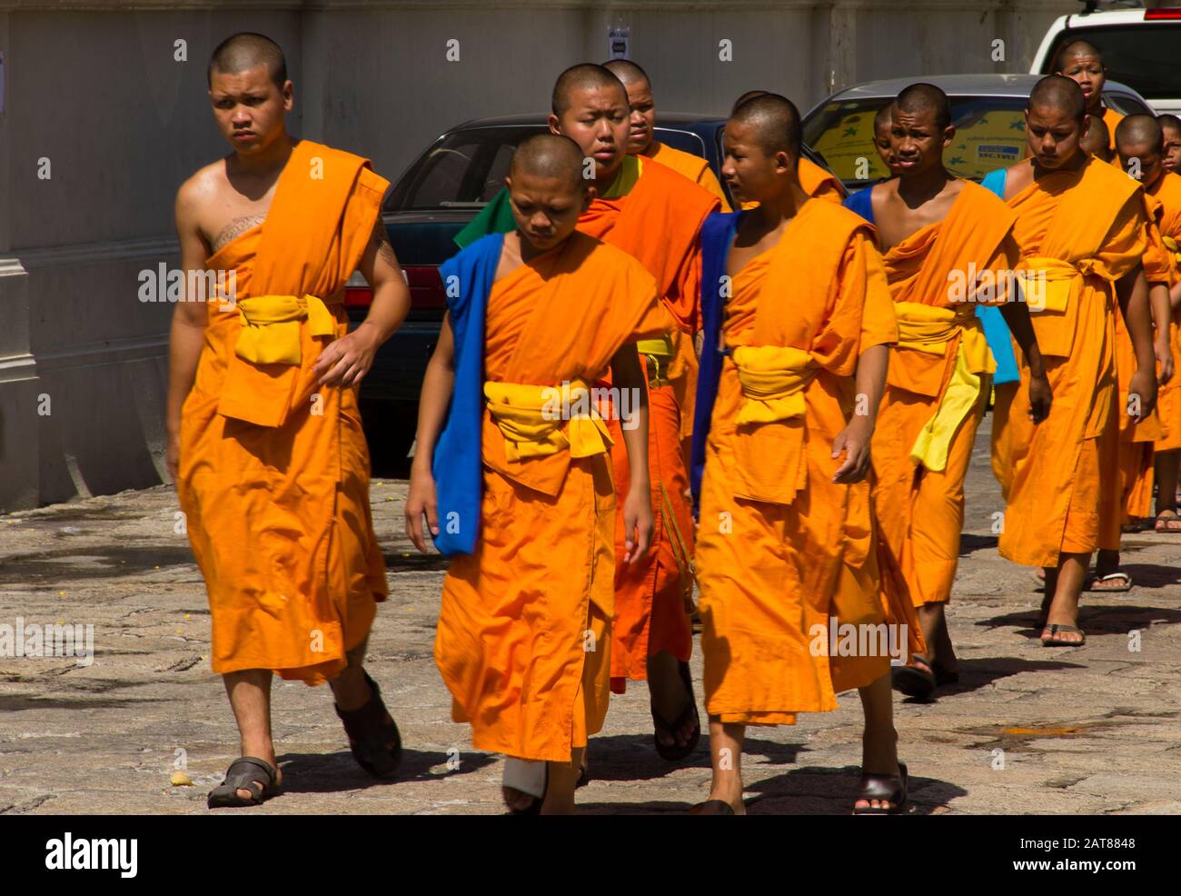 Monaci buddisti a Grand Palace, Bangkok, Thailandia. Foto Stock