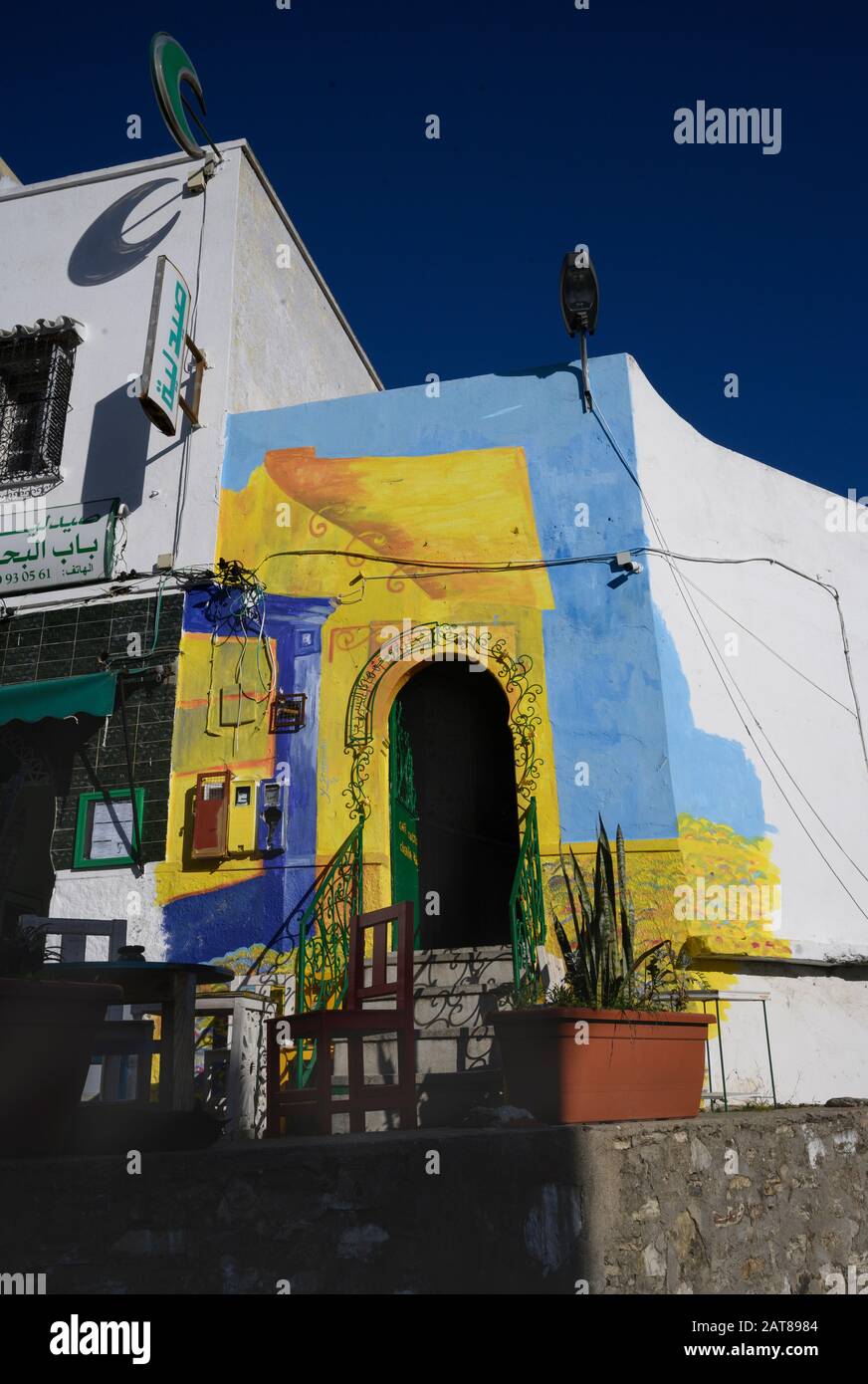 Decorazione a parete della casa a Tangeri, Marocco, vecchia Medina Foto Stock