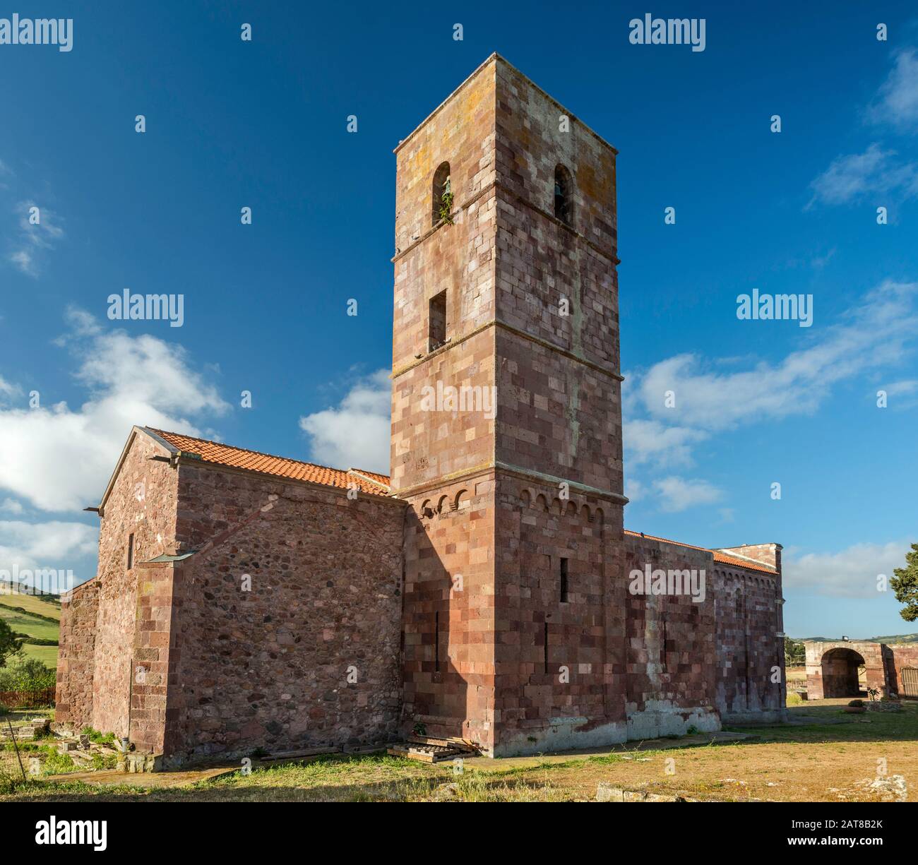 Chiesa di nostra Signora di Tergu, 11 ° secolo, romanica, nel villaggio di Tergu, vicino a Castelsardo, regione Anglona, provincia Sassari, Sardegna, Italia Foto Stock