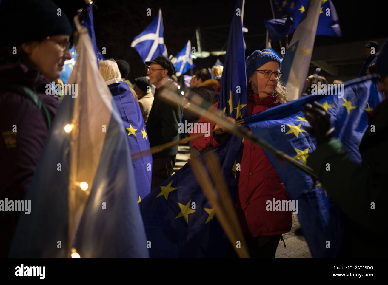 Edimburgo, Regno Unito. 31st Gen 2020. "La manifestazione Di Protesta per la Giornata della Brexit "UE Già issata", al di fuori del Parlamento scozzese, in base alla sera in cui il Regno Unito lascia l'Unione europea. Credito: Jeremy sutton-hibbert/Alamy Live News Foto Stock