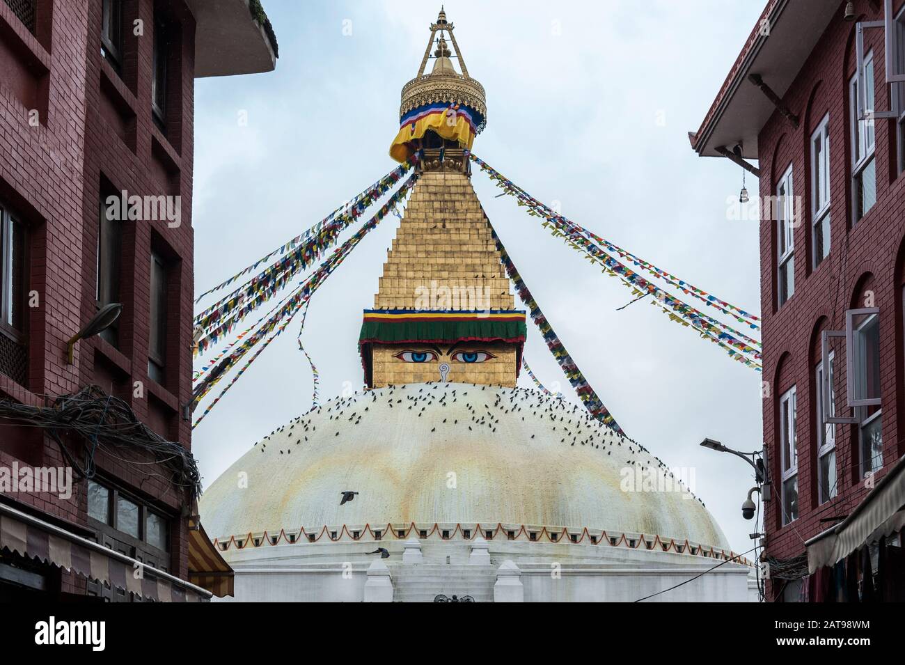 Boudhanath (chiamato anche Boudha, Bouddhanath o Baudhanath) è uno stupa buddista a Kathmandu, Nepal - Patrimonio dell'Umanità dell'UNESCO Foto Stock