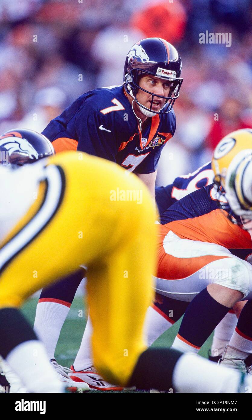 John Elway dei Denver Broncos durante il Super Bowl XXXII il 1/25/98 a San Diego, CA Broncos 31, Packers 24 Foto Stock