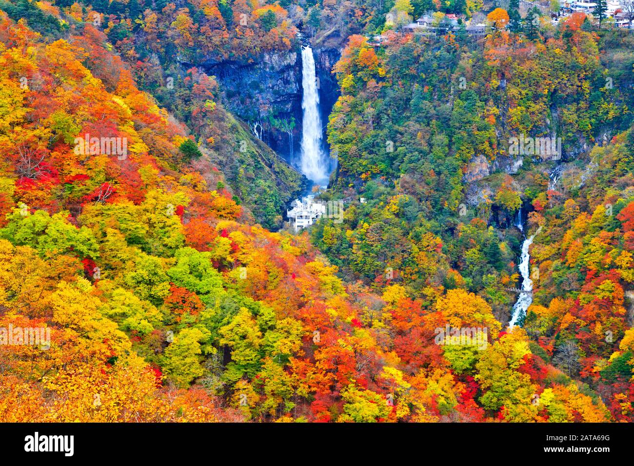 Cascate di Kegon vicino a Nikko, Giappone in autunno Foto stock - Alamy