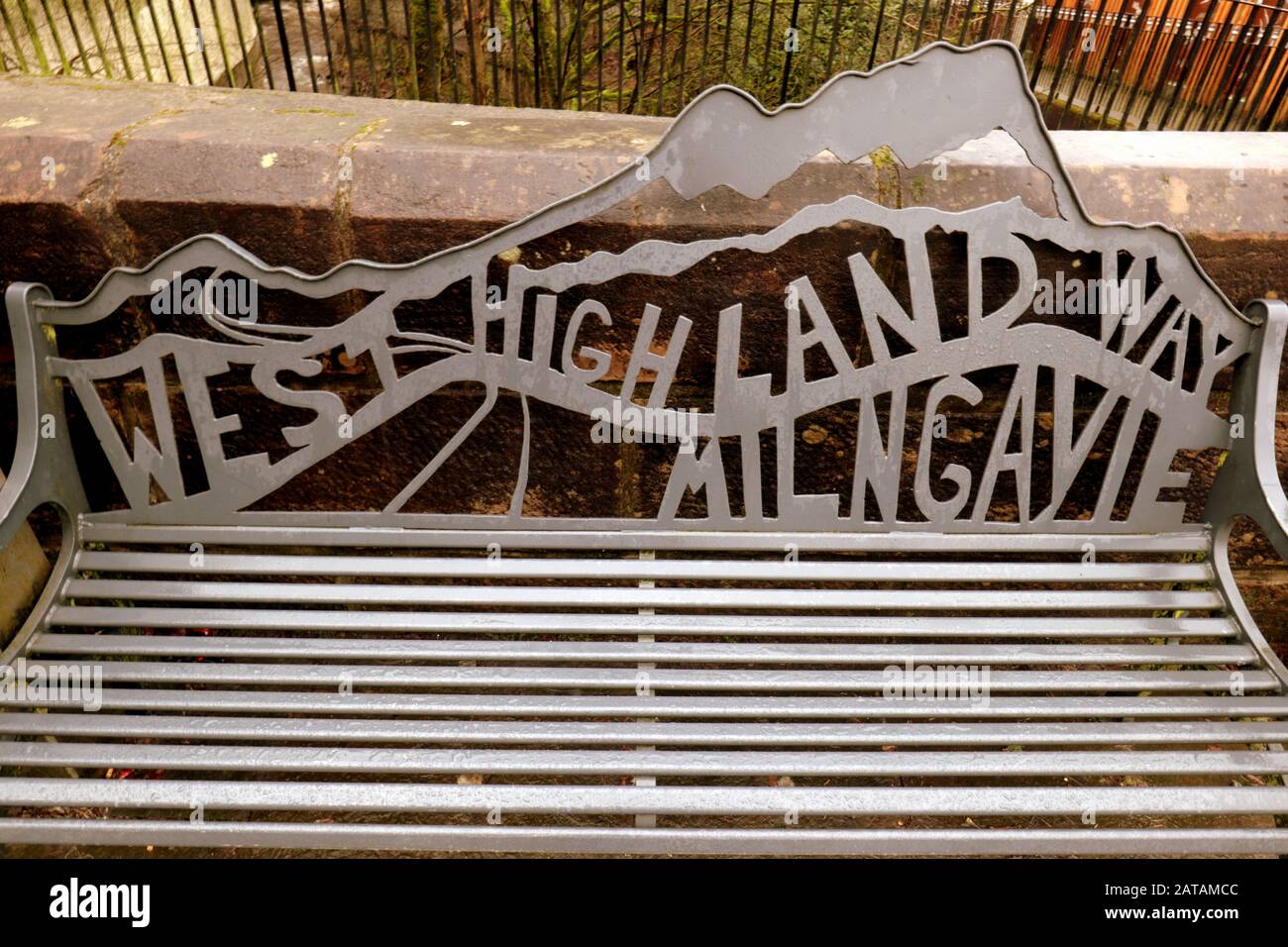 Indicazioni all'ingresso della West Highland Way Milngavie, Glasgow, Scozia, Regno Unito Foto Stock